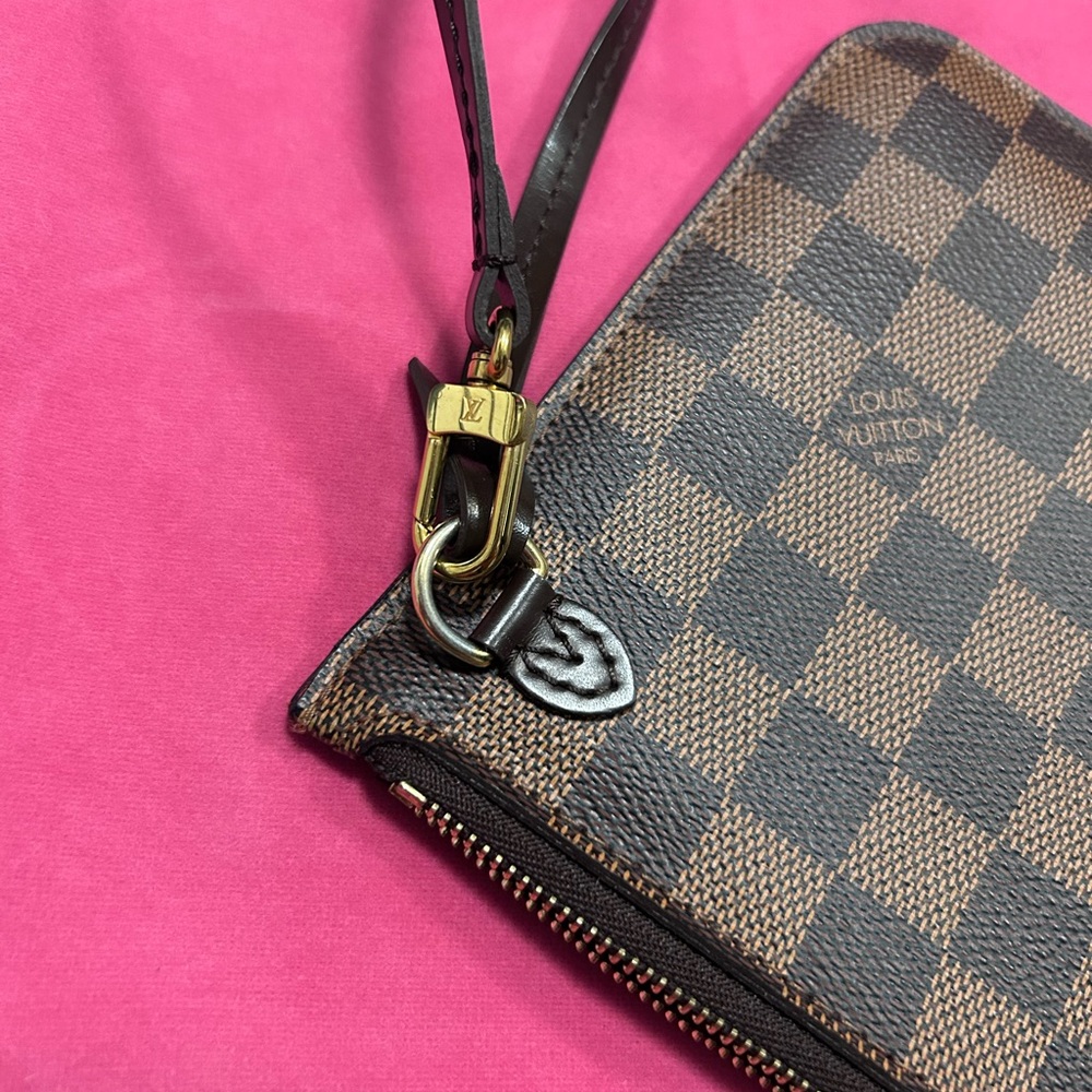 Louis Vuitton Neverfull pouch / wristlet Damier Ebene - Picture 3 of 7